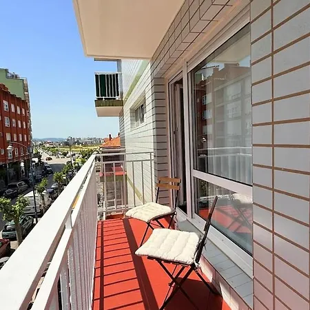 Precioso A 200 Metros De La Playa De Ларедо